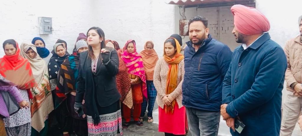सचिव जिला विधिक सेवा प्राधिकरण ने सेंट्रल जेल का दौरा किया